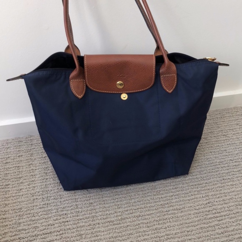 Longchamp Le Pliage Medium Shoulder Tote Bag